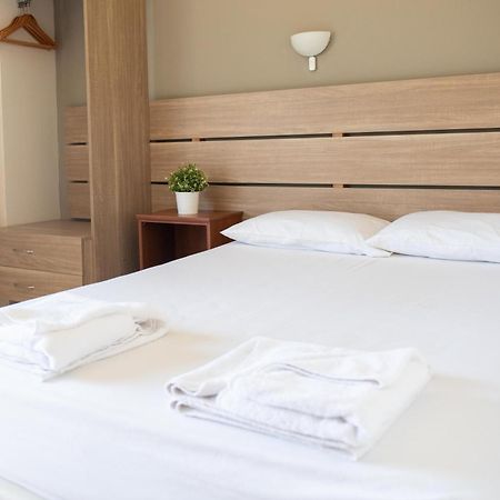 Tota Marinou Hotel Agioi Apostoloi  Luaran gambar
